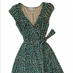Diane Von Furstenberg “Kye” Silk Wrap Dress - Sz 8